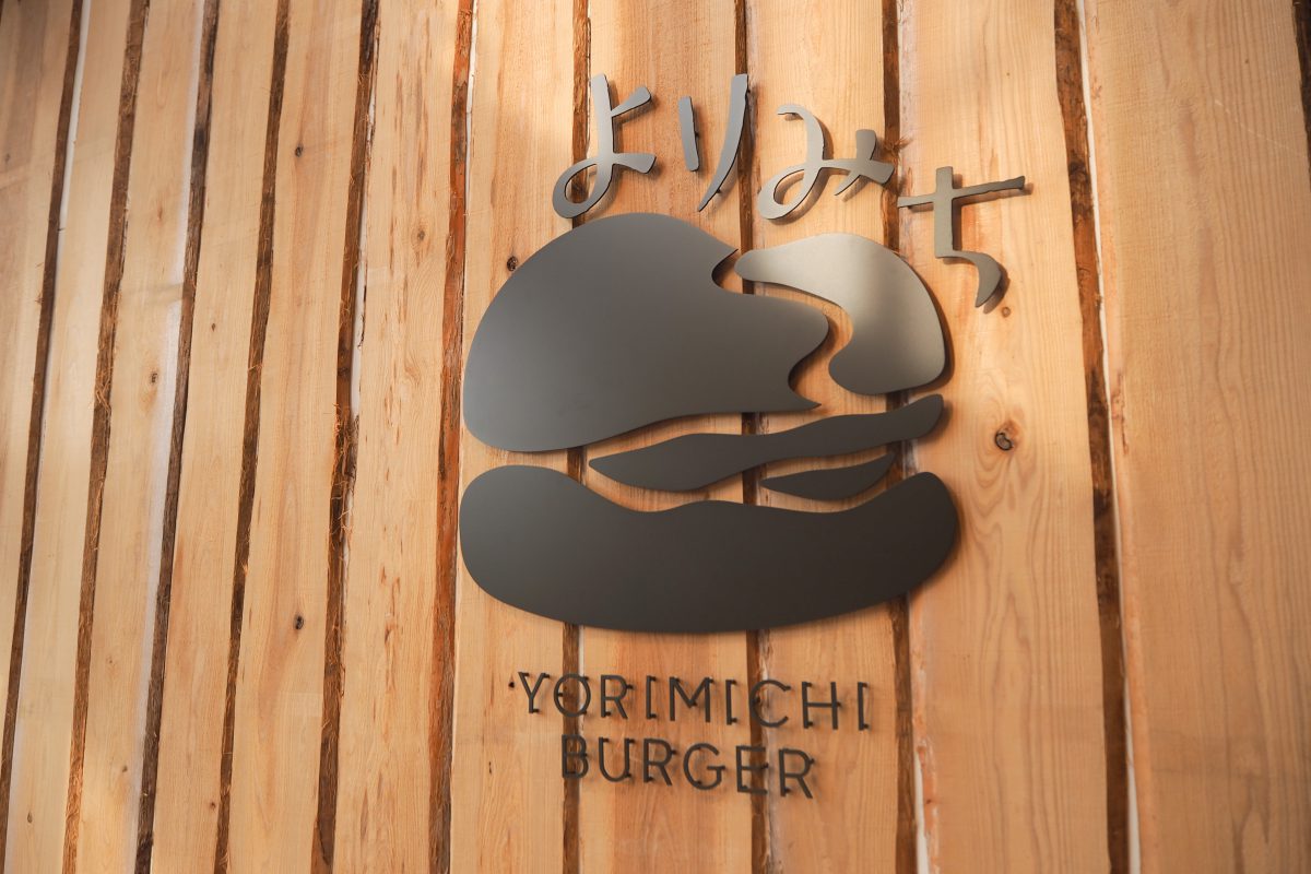 ウサミミ様✶⋆確認専用ページ バースデーガーランド（ネーム含む） Amazon.co.jp: 誕生日 飾り付け ガーランド happy birthday ガーランド